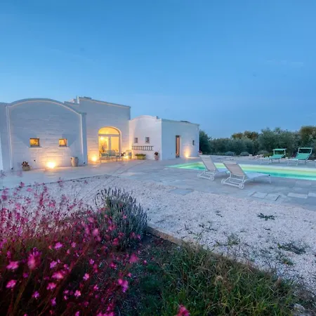 Trulli Acquasala - Apulian Country Experience * オストゥーニ